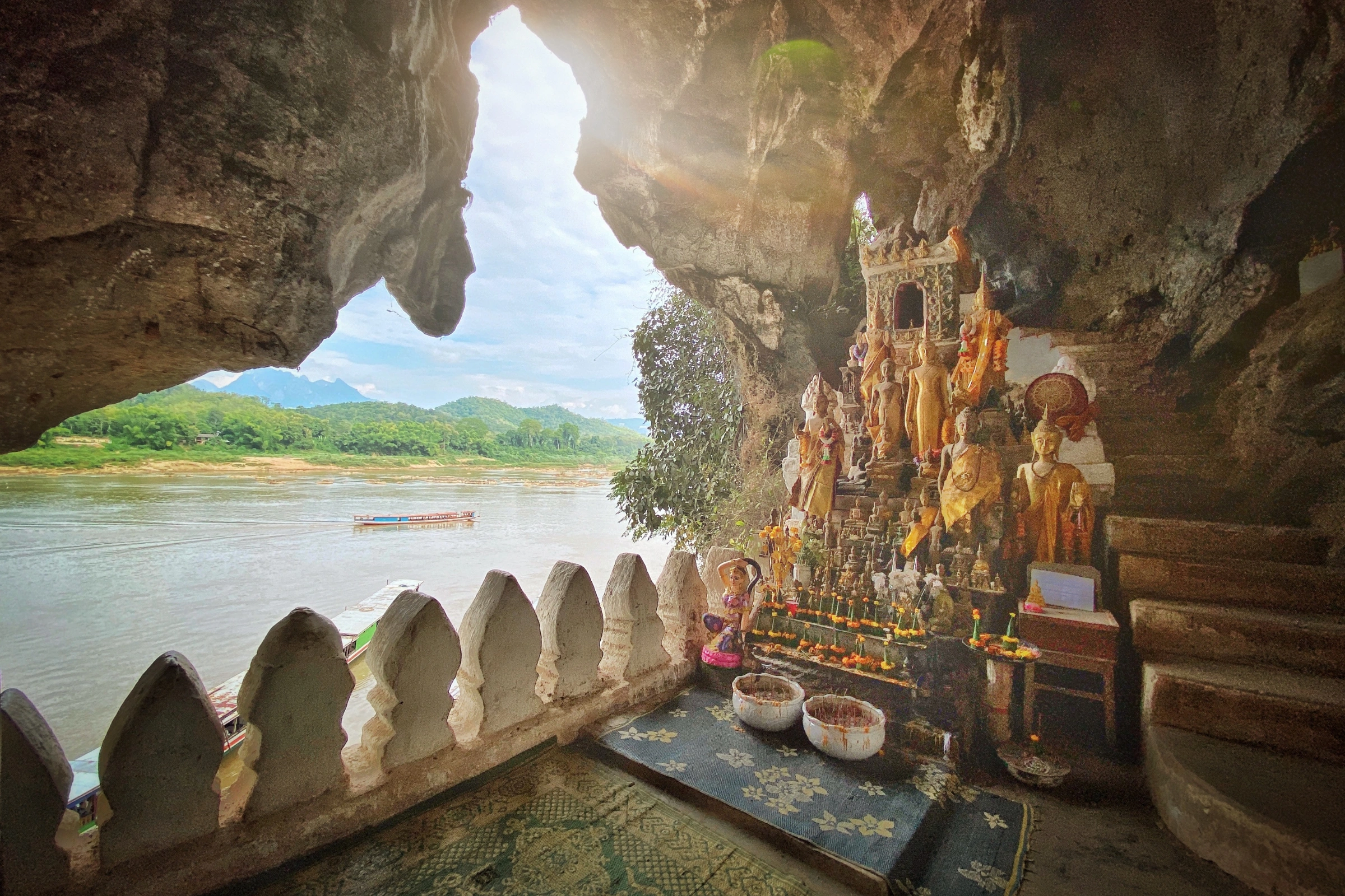 Pak_Ou_Caves[1].webp